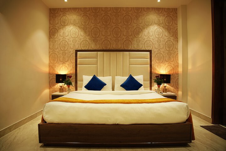 Room 36 of 61