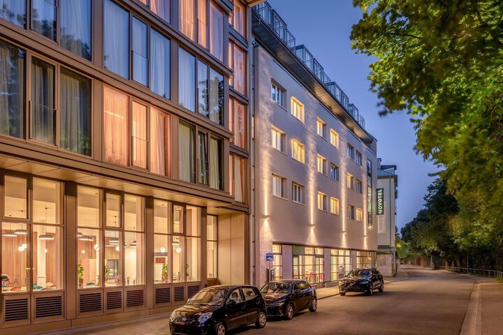 Hotel 143 of 145
