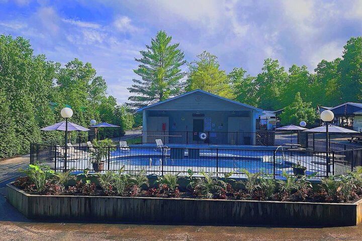 Pool 31 of 39
