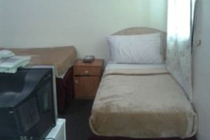 Room 6 of 47