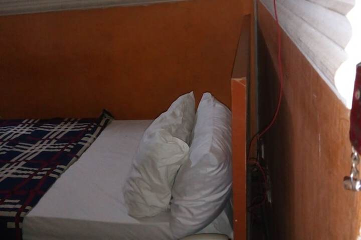 Room 17 of 52