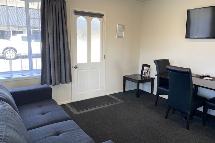Room 7 of 28