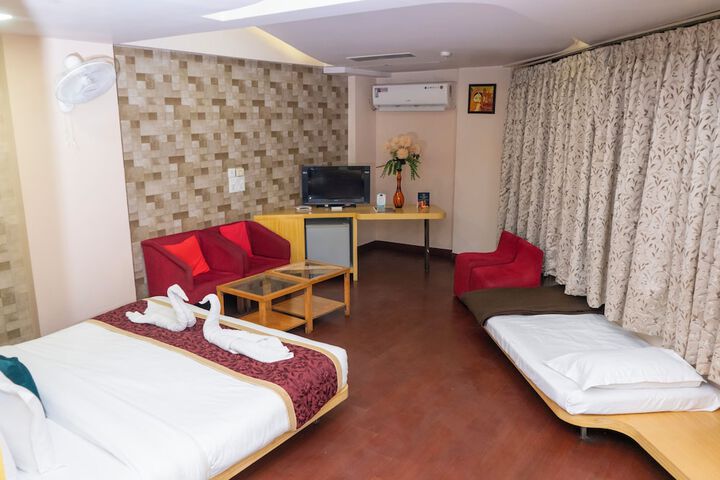 Room 17 of 39