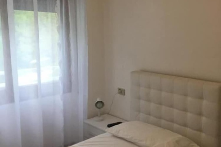 Room 10 of 57