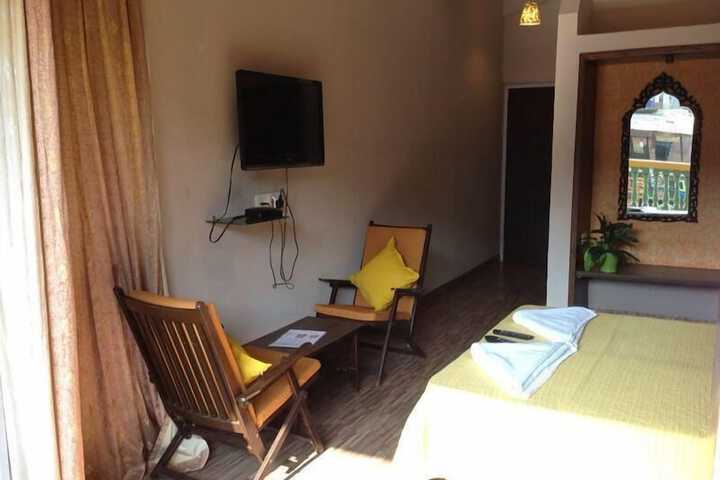 Room 15 of 36