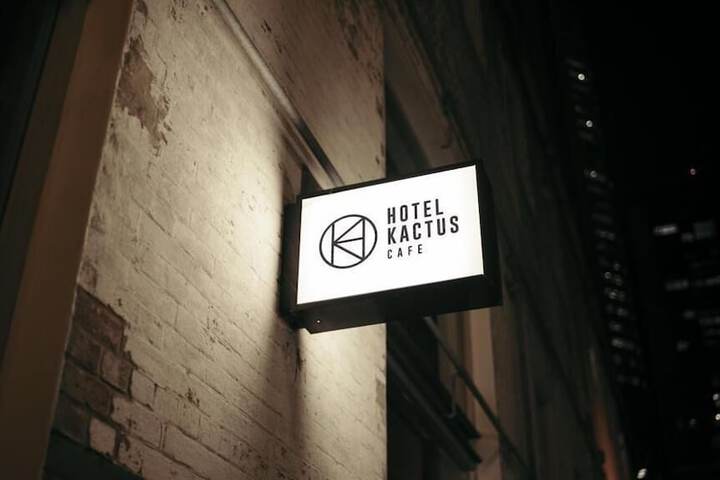 Hotel 74 of 77