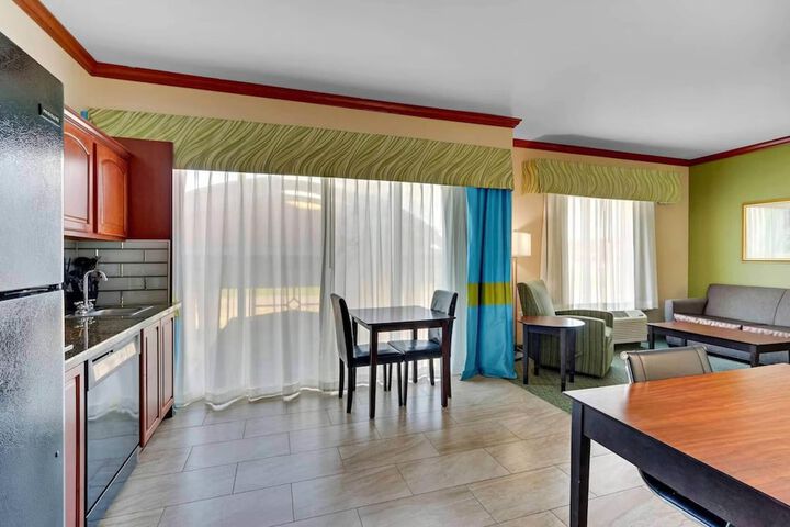 Room 20 of 39