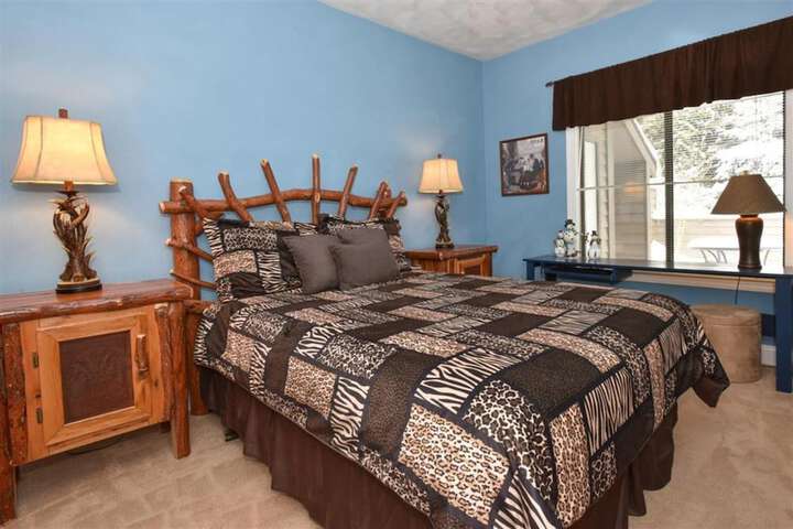 1 Bedroom Mountain Deluxe Villa King Bed Sofa (90 of 108)
