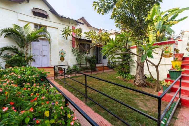 Hotel Sanand Heritage Mount Abu