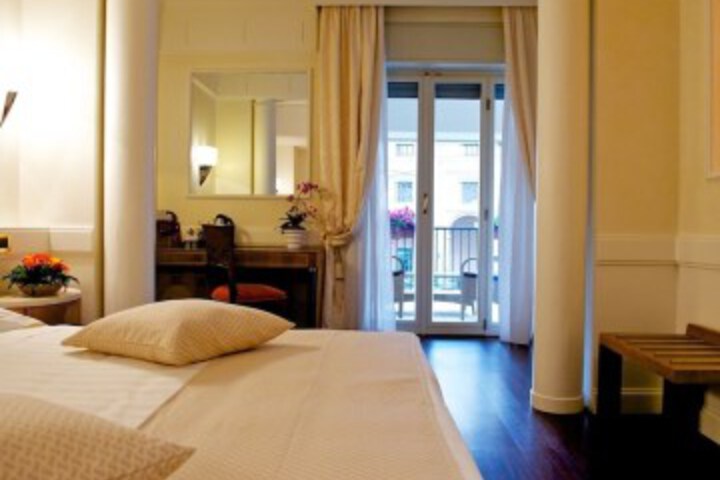 Room 18 of 70