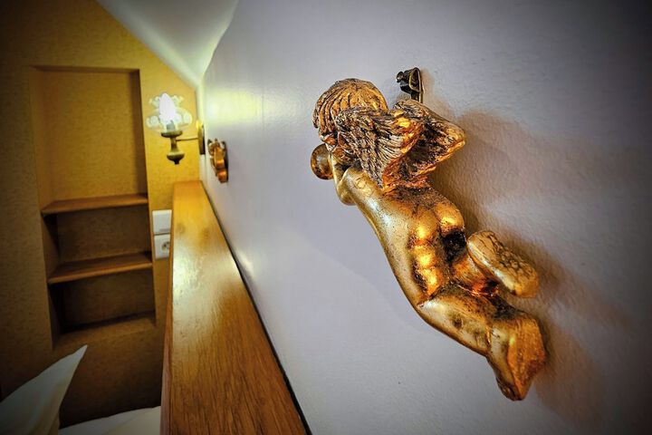 Room 41 of 89