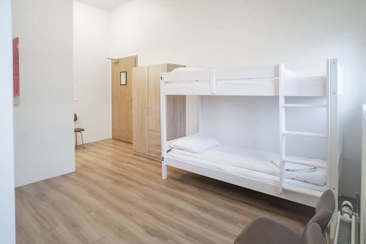 Room 6 of 23