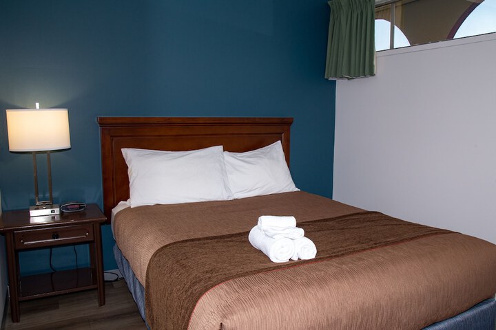 Room 13 of 61