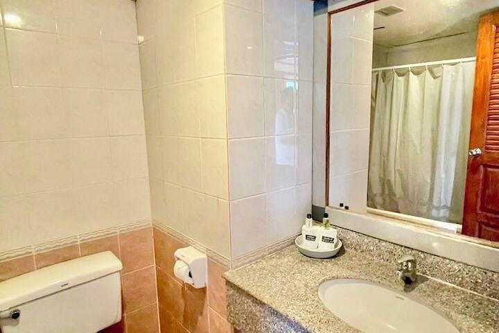 Room 15 of 41