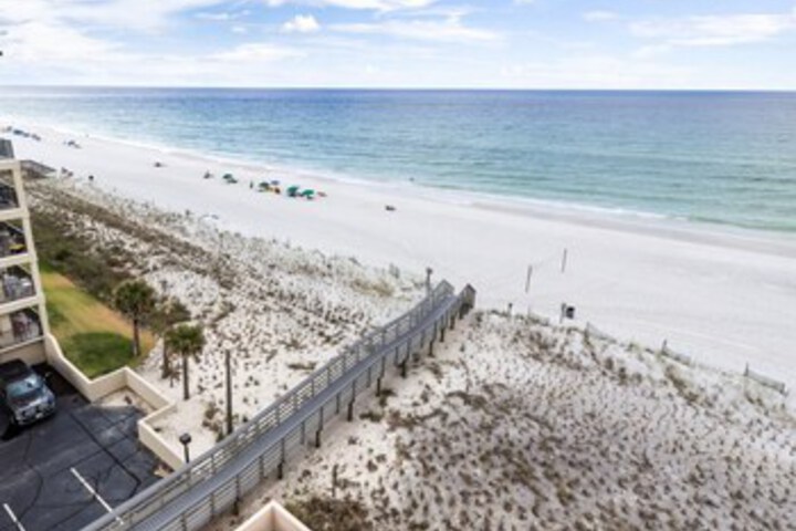 Beach 8 of 32
