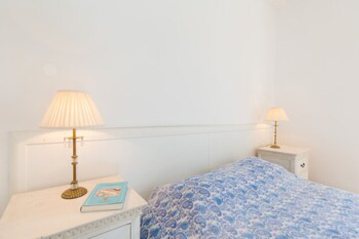 Room 170 of 306