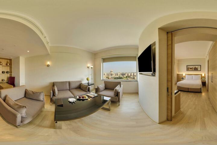 Room 11 of 52