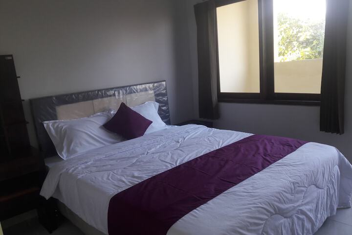Room 6 of 11