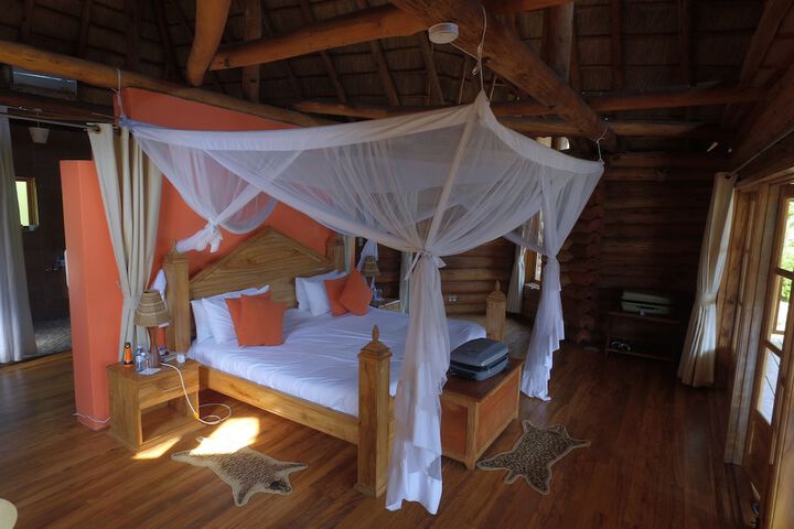 Room 6 of 36