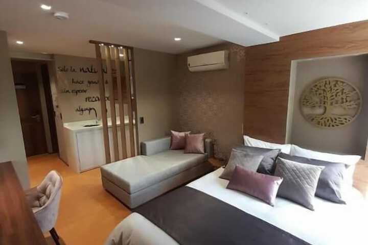 Room 3 of 13