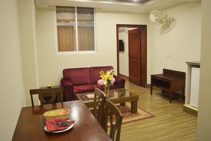 Room 72 of 83