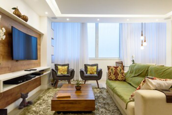 Room 11 of 24