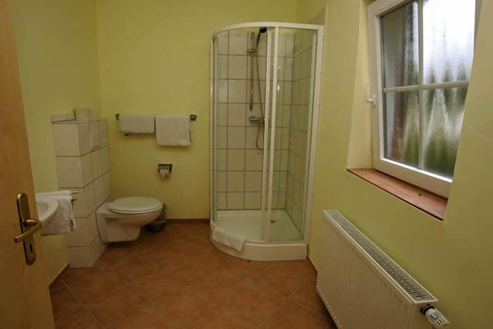 Room 18 of 25