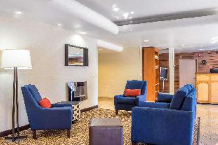 Hotel Interior 4 of 23