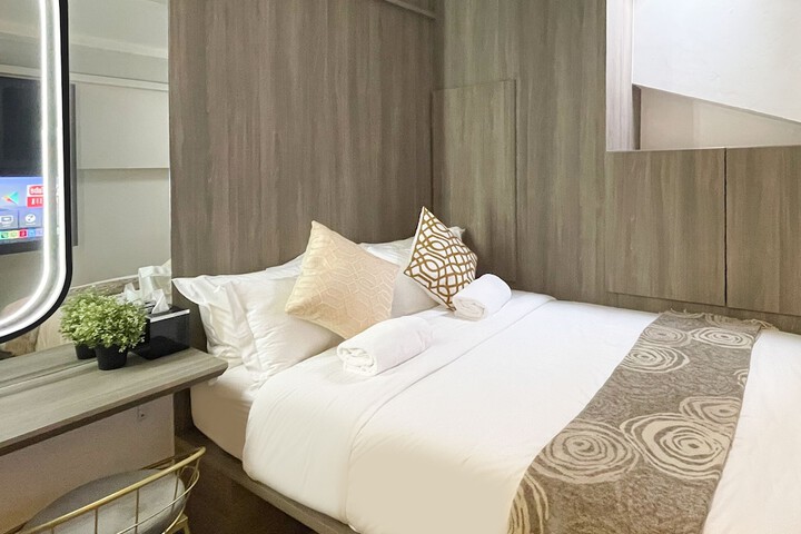 Room 53 of 180