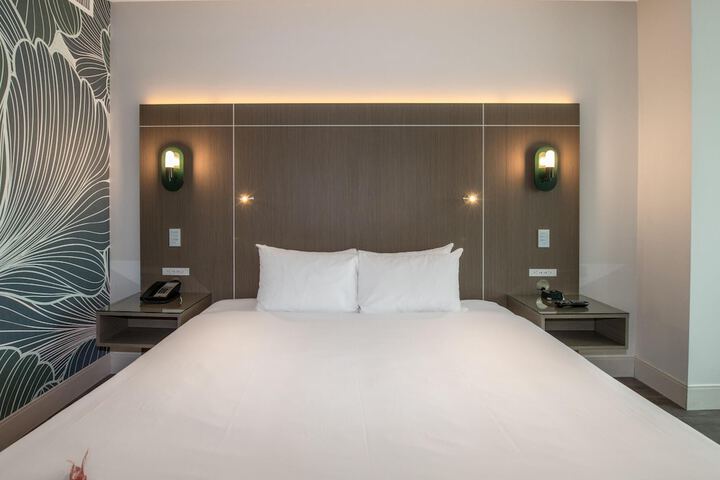 Room 16 of 45
