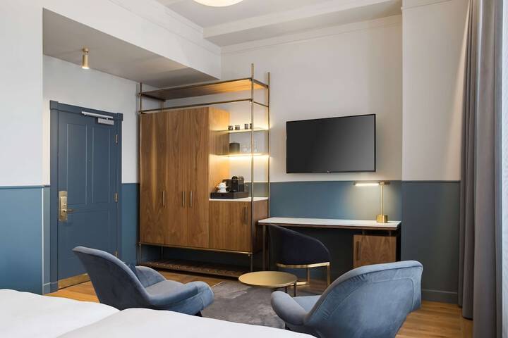Room 43 of 116