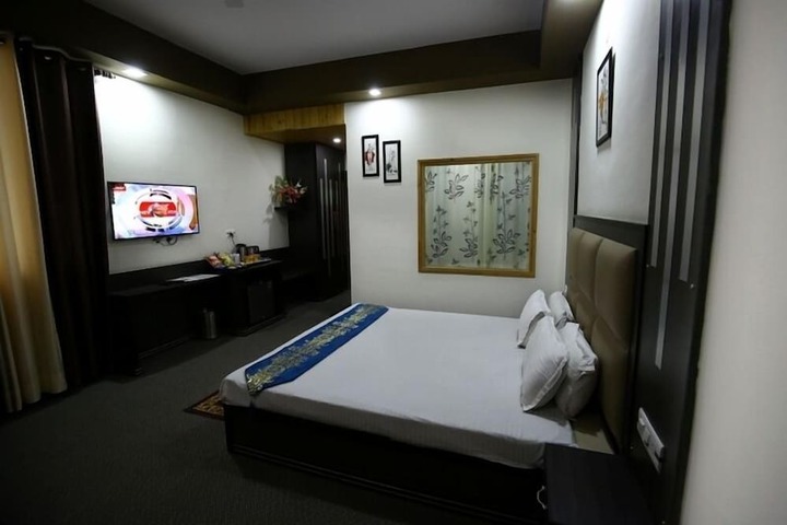 Room 12 of 42