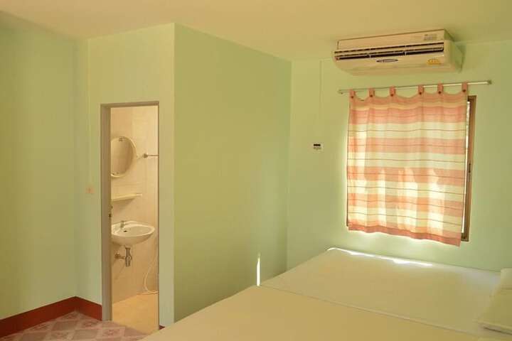 Room 3 of 31