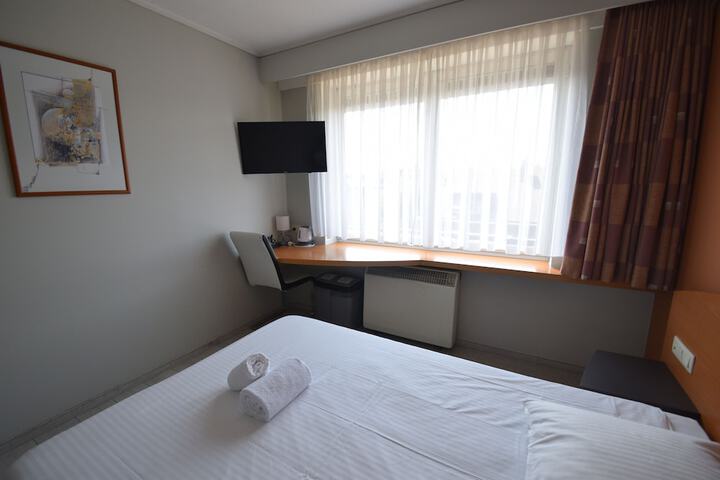 Room 26 of 75