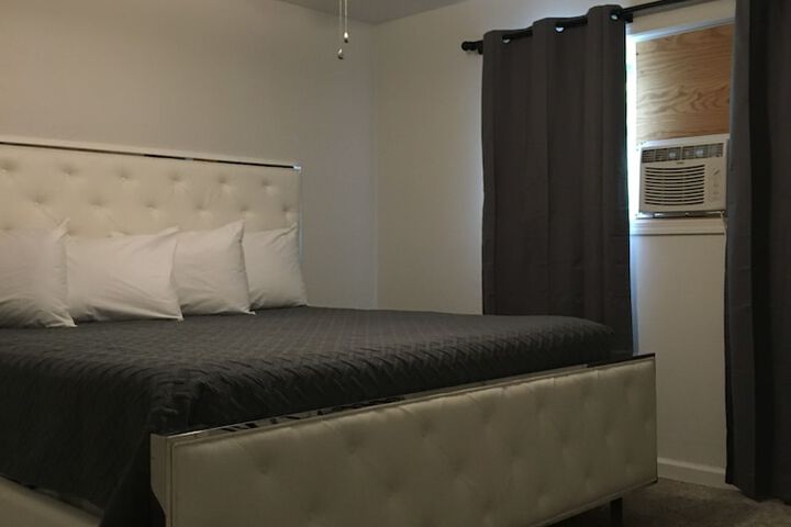 Room 12 of 81