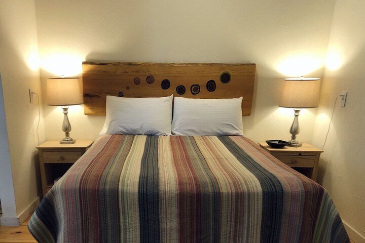Room 41 of 77