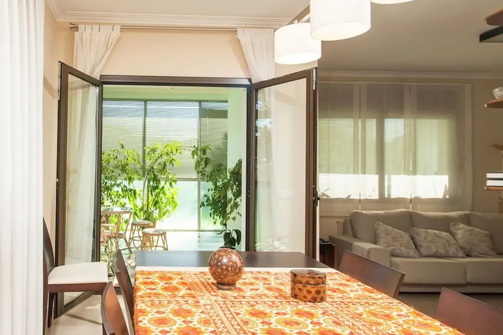 Beautiful Detached Holiday Home With Swimming Pool and Garden Near the Coast