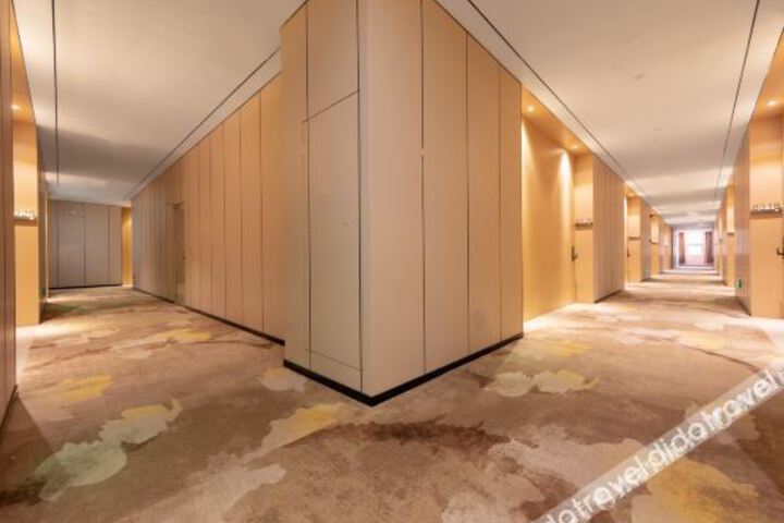 Hotel Interior 4 of 9