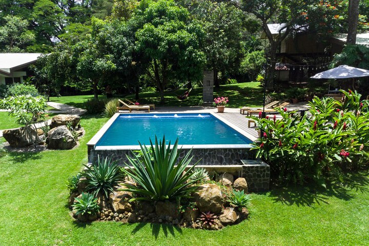 Pool 14 of 22