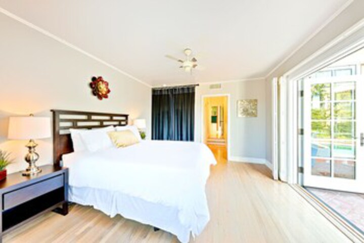 Room 9 of 53