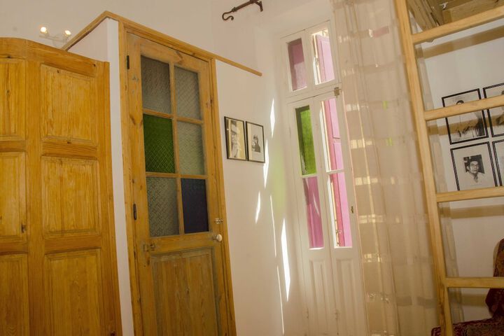 Room 13 of 23