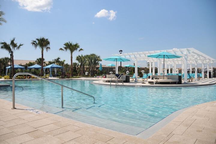 Pool 17 of 37