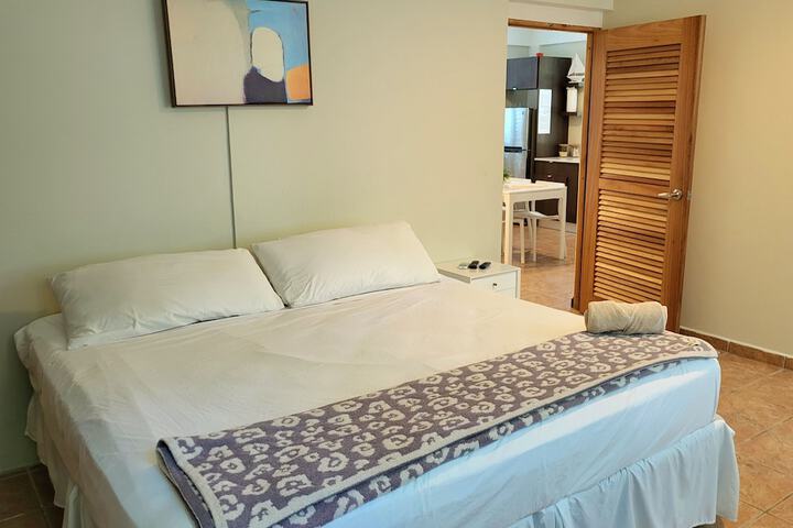 Room 18 of 171