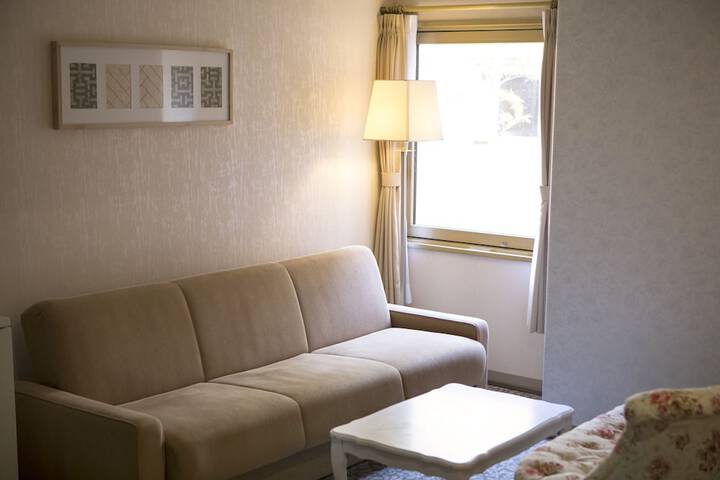 Room 12 of 101