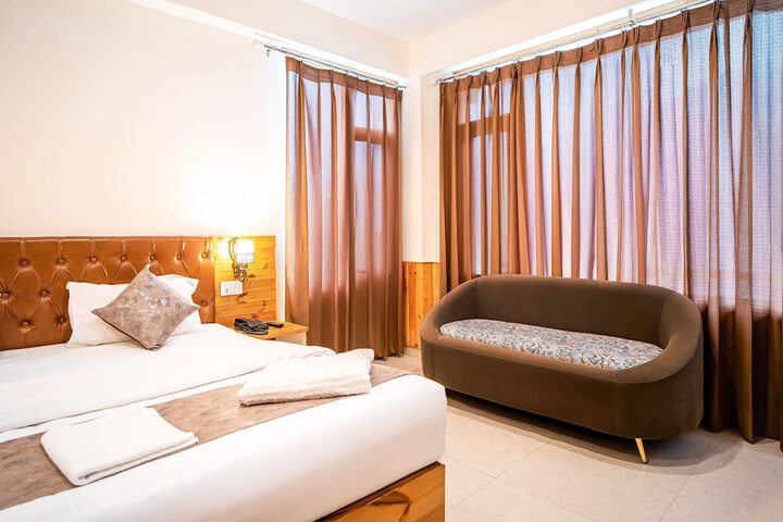 Room 7 of 40
