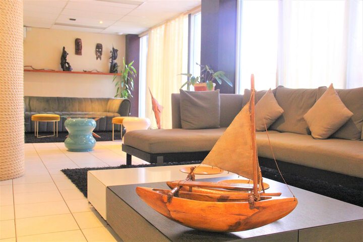 Hotel Interior 7 of 110