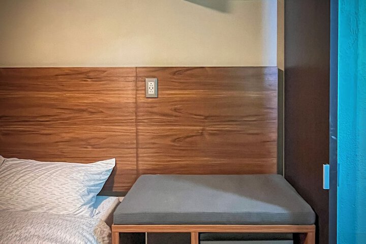 Room 3 of 64