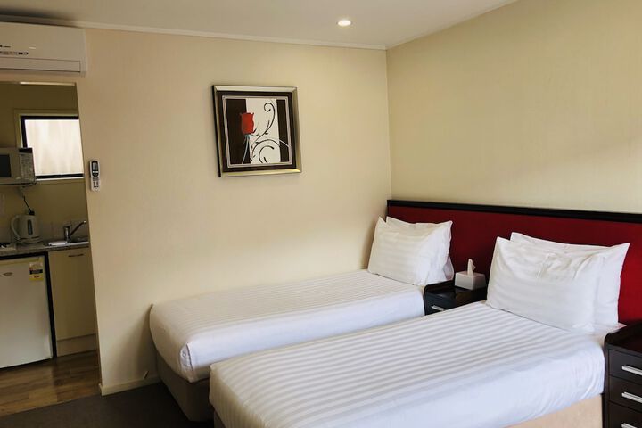Room 16 of 69