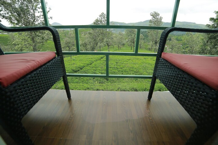 Room 13 of 33