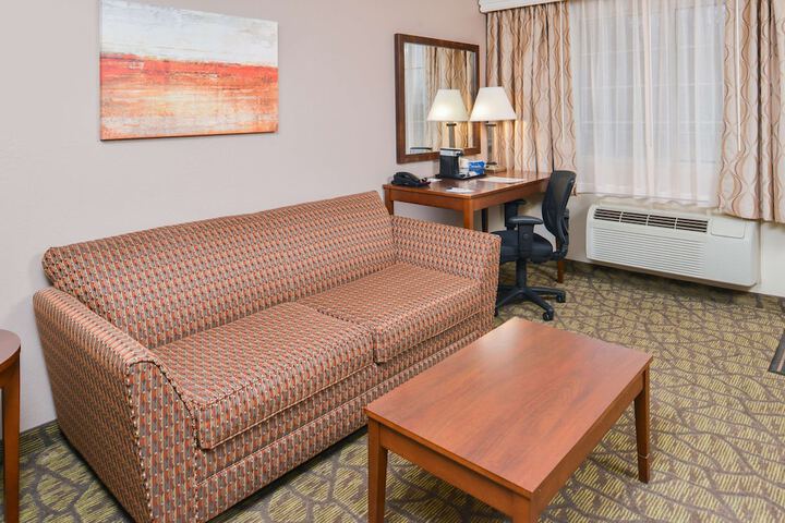 2 Queen Beds (8 of 21)